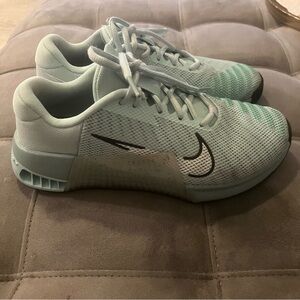 Nike Aqua Metcon Women’s Training Sneakers